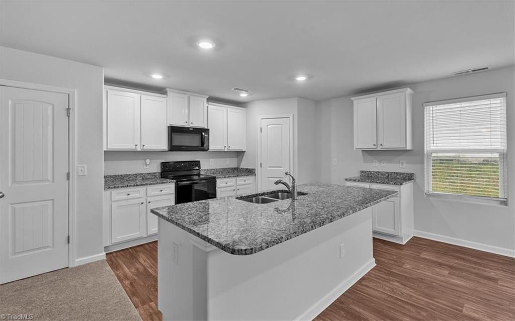 4511 Strath Mill Terrace Property Photo 9