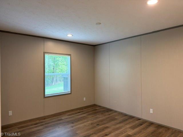 477 Burton Road Property Photo 11