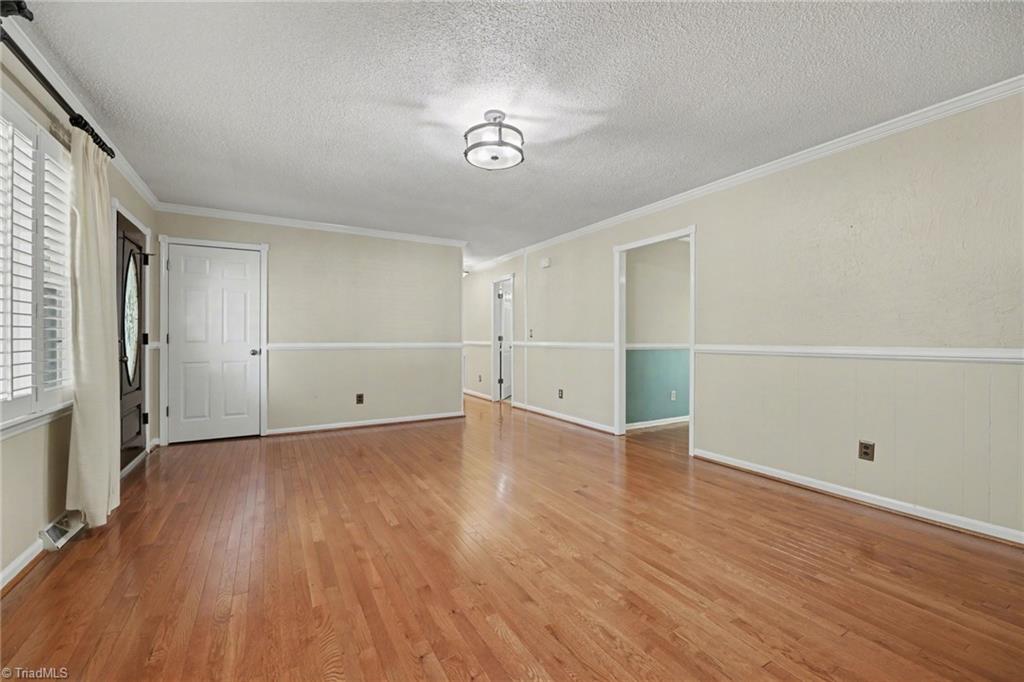 1362 Us Highway 311 N Property Photo 6