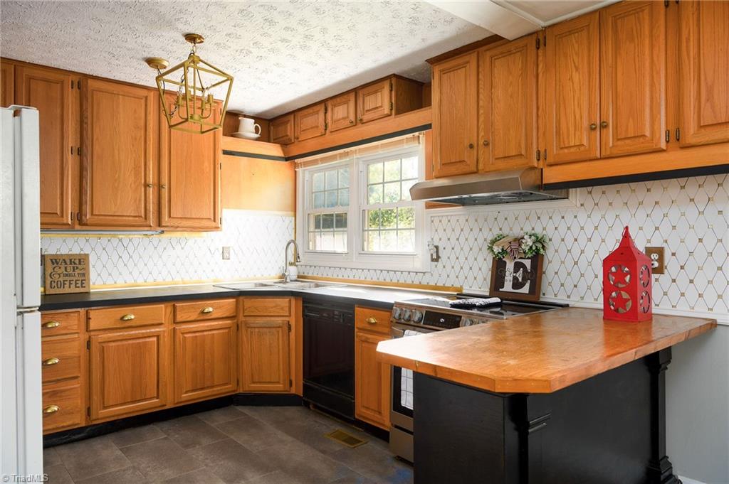 176 Oaklawn Road Property Photo 10