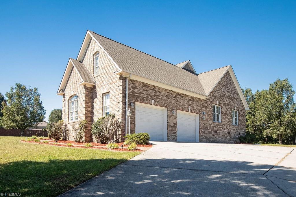 1401 Sagewood Lane Property Photo 28