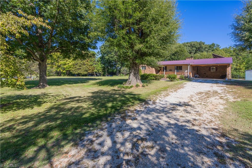 1839 Upper Road Property Photo 5