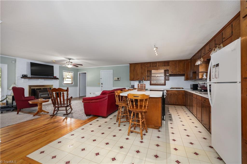 1839 Upper Road Property Photo 13