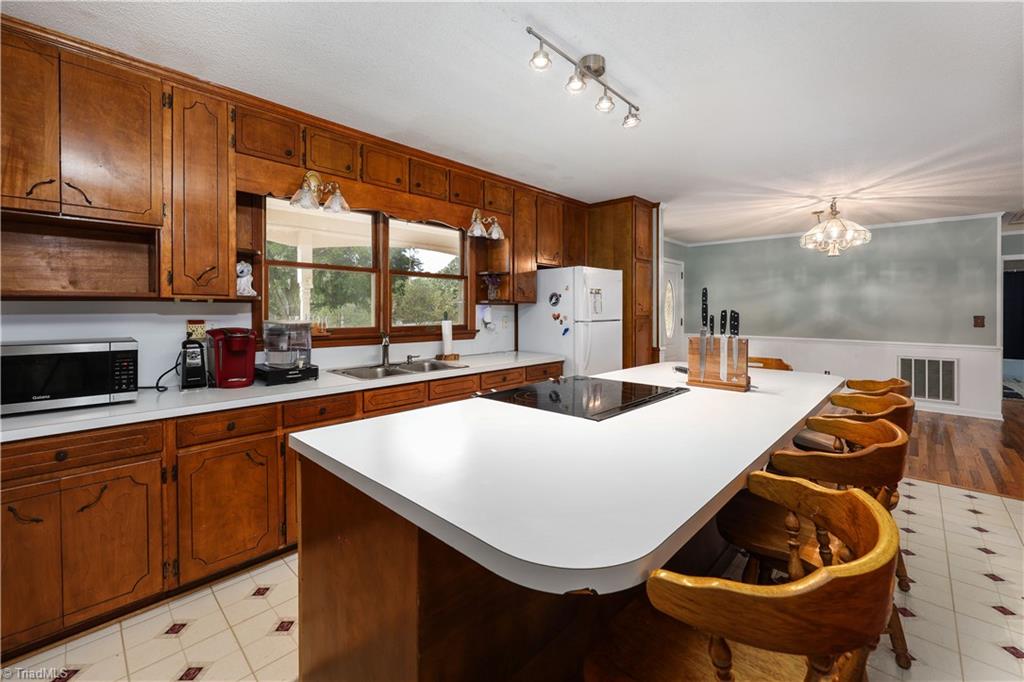 1839 Upper Road Property Photo 16