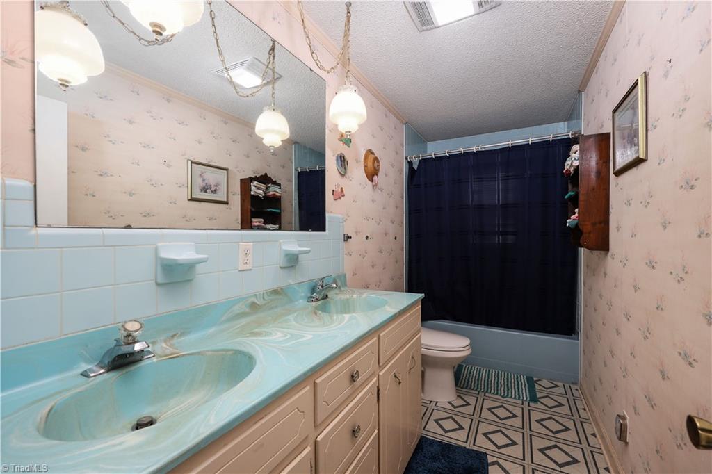 1839 Upper Road Property Photo 20