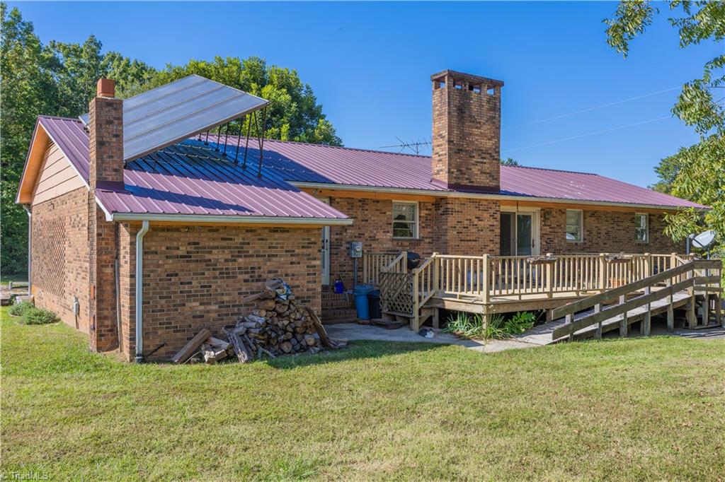 1839 Upper Road Property Photo 27
