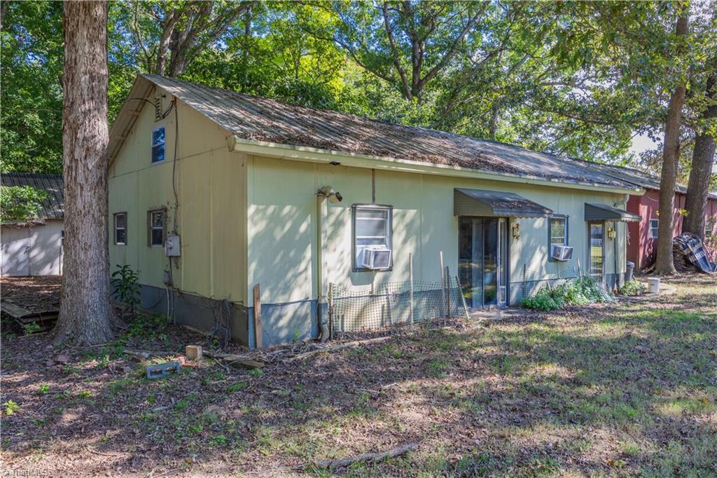 1839 Upper Road Property Photo 33