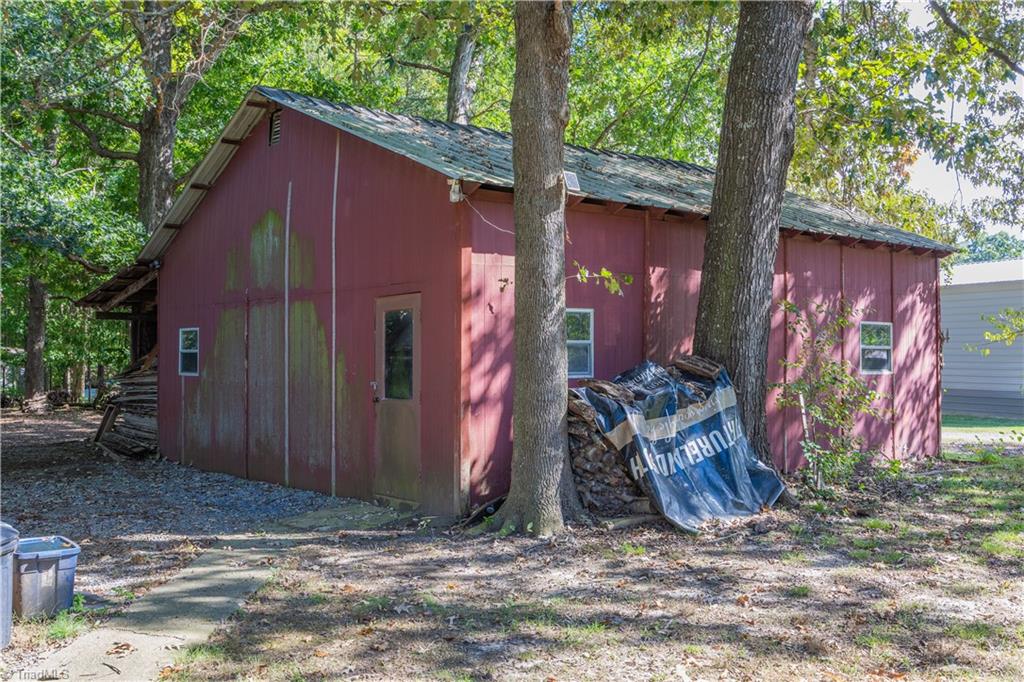 1839 Upper Road Property Photo 40