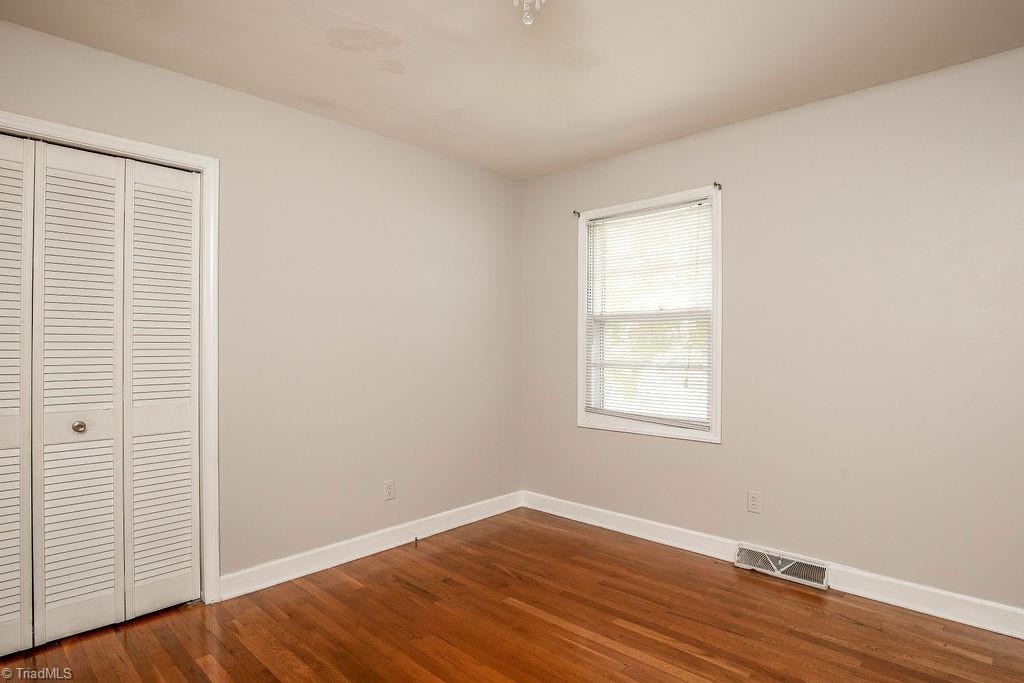 2420 Kingsgate Drive Property Photo 13