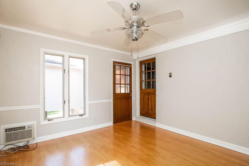 2420 Kingsgate Drive Property Photo 15