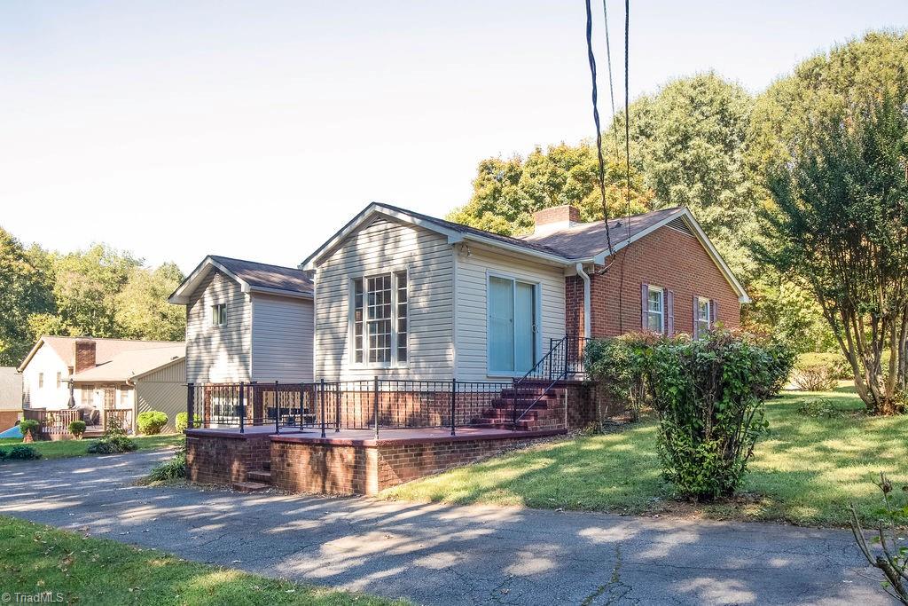 2420 Kingsgate Drive Property Photo 24
