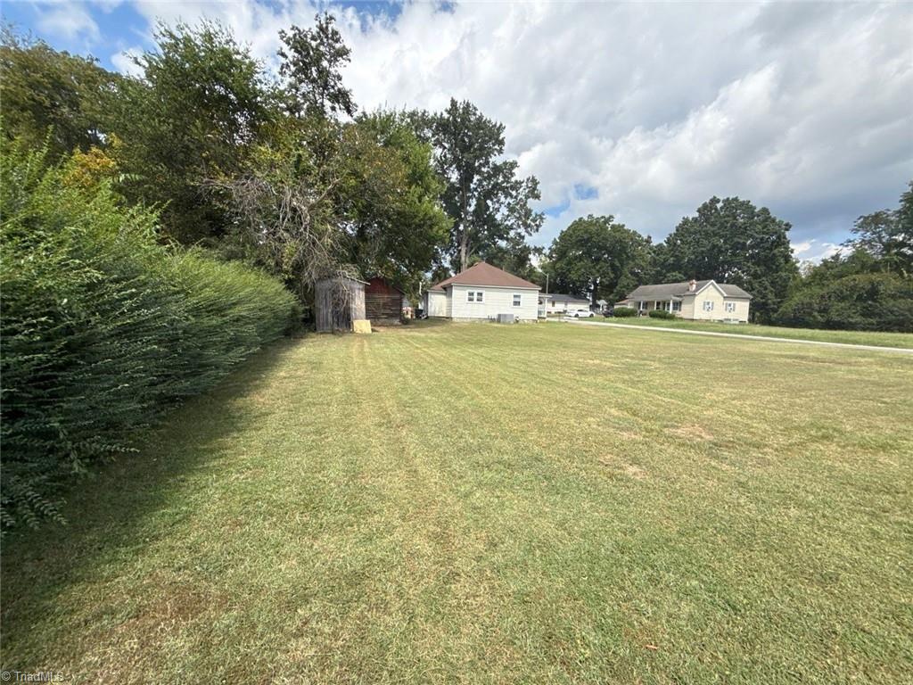 1421 South Avenue Property Photo 22