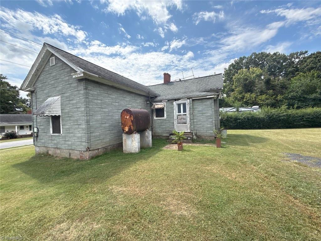 1421 South Avenue Property Photo 29