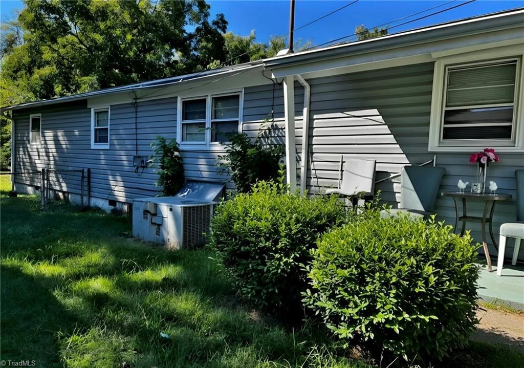 1612 Brockett Avenue Property Photo 2