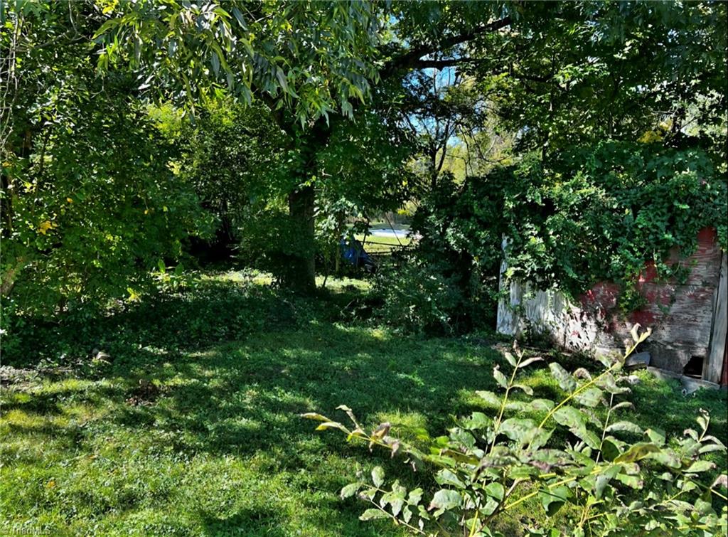 1612 Brockett Avenue Property Photo 5