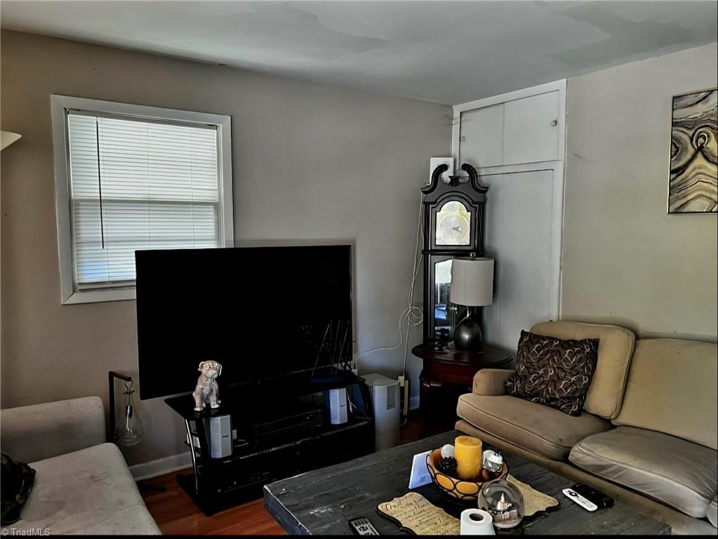 1612 Brockett Avenue Property Photo 9