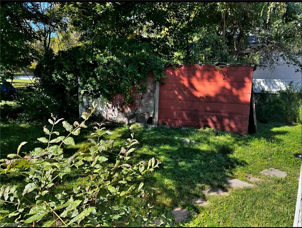 1612 Brockett Avenue Property Photo 13