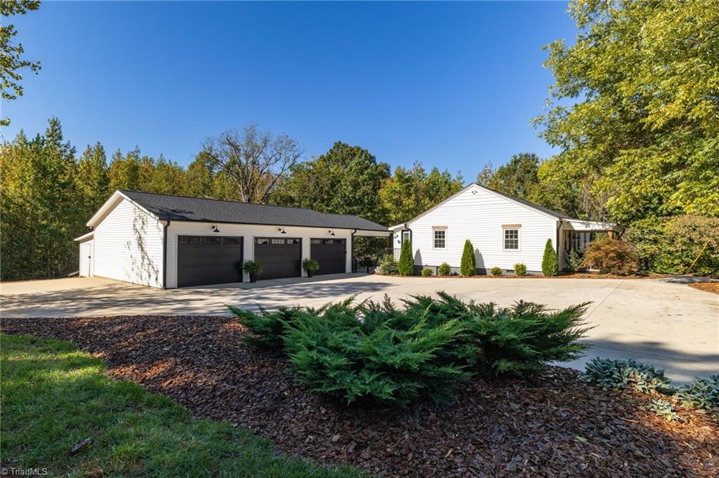 1333 Commonwealth Road Property Photo 3