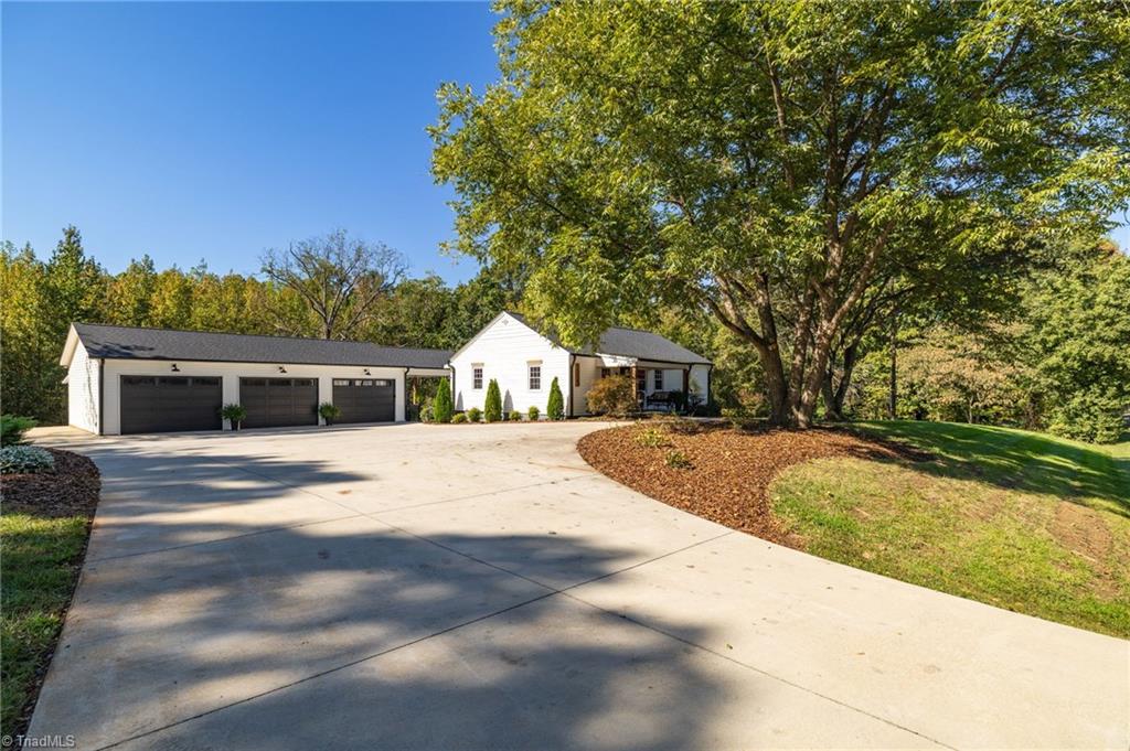 1333 Commonwealth Road Property Photo 5