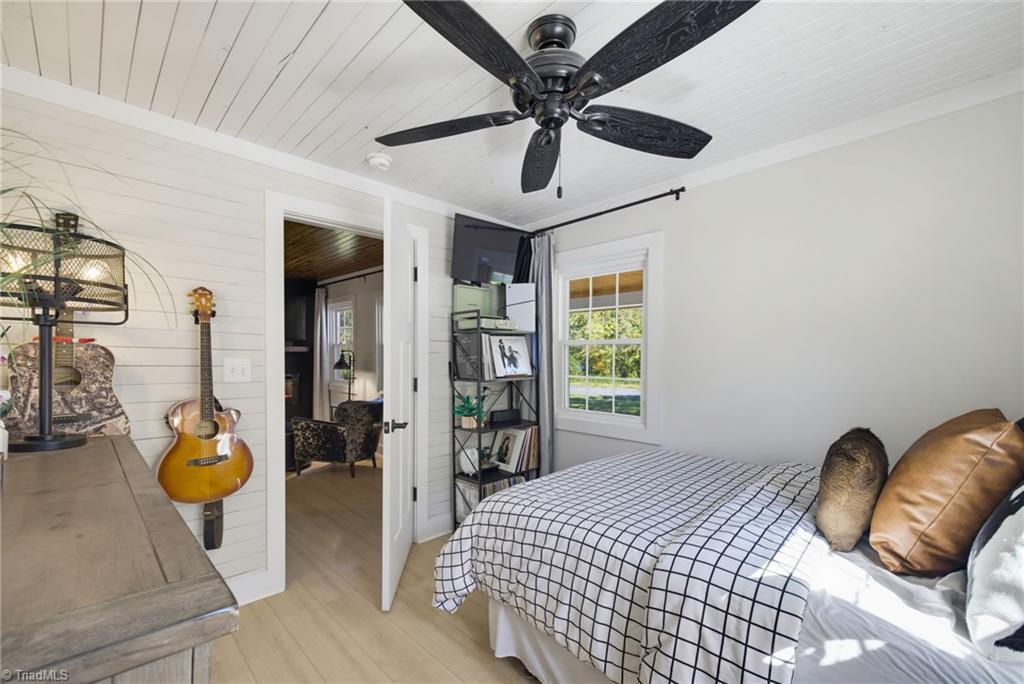 1333 Commonwealth Road Property Photo 24