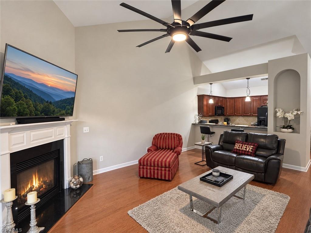 416 Collingswood Drive Property Photo 8