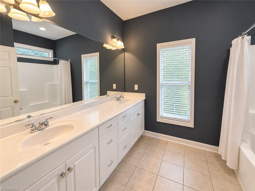 416 Collingswood Drive Property Photo 14