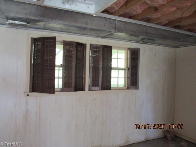 436 White Road Property Photo 14