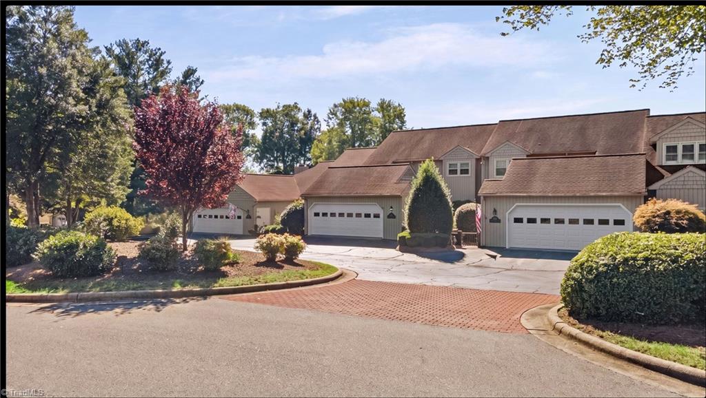 122 Warwicke Place Property Photo 1