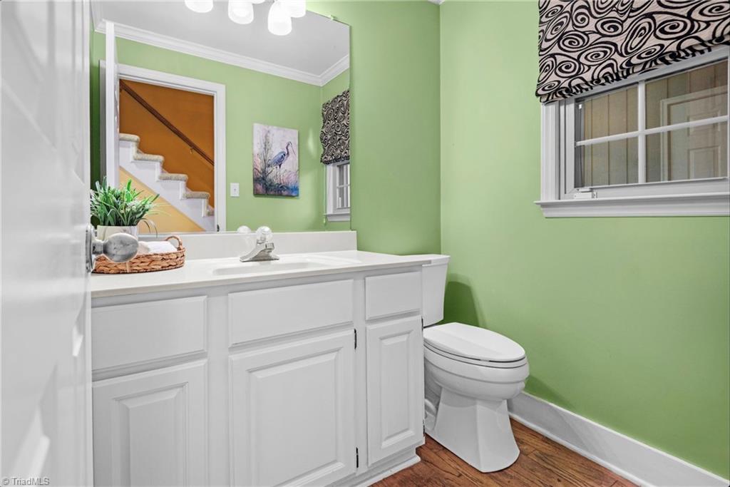 122 Warwicke Place Property Photo 14