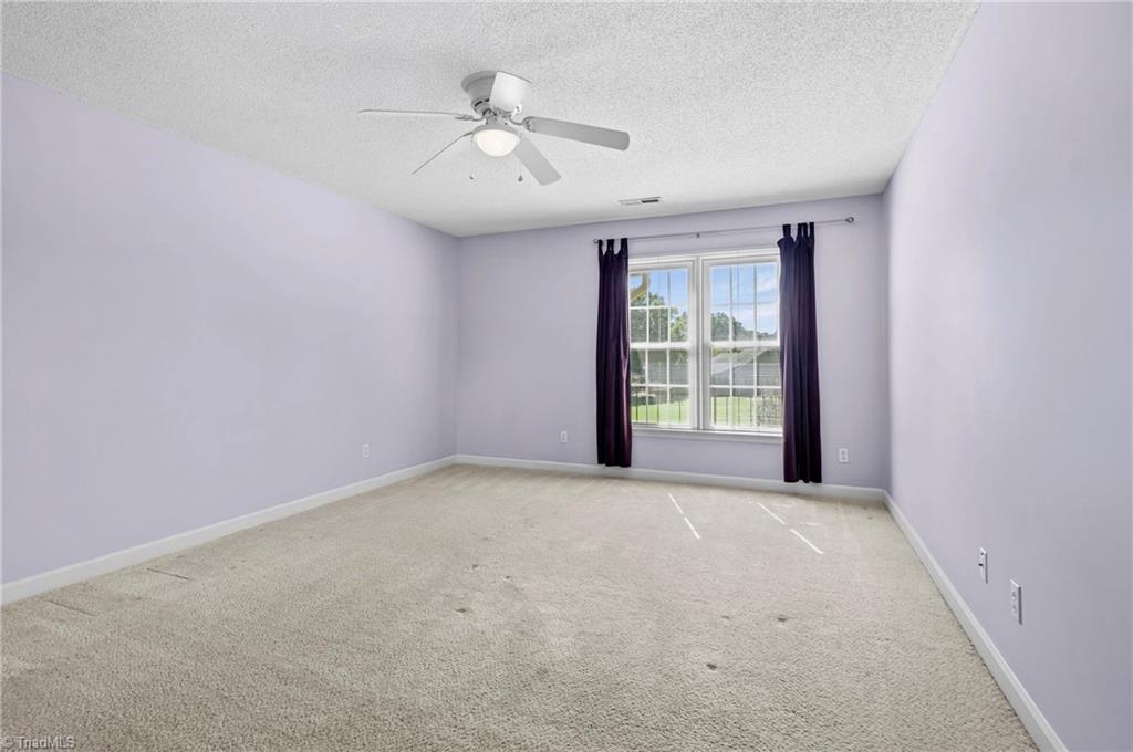 122 Warwicke Place Property Photo 25