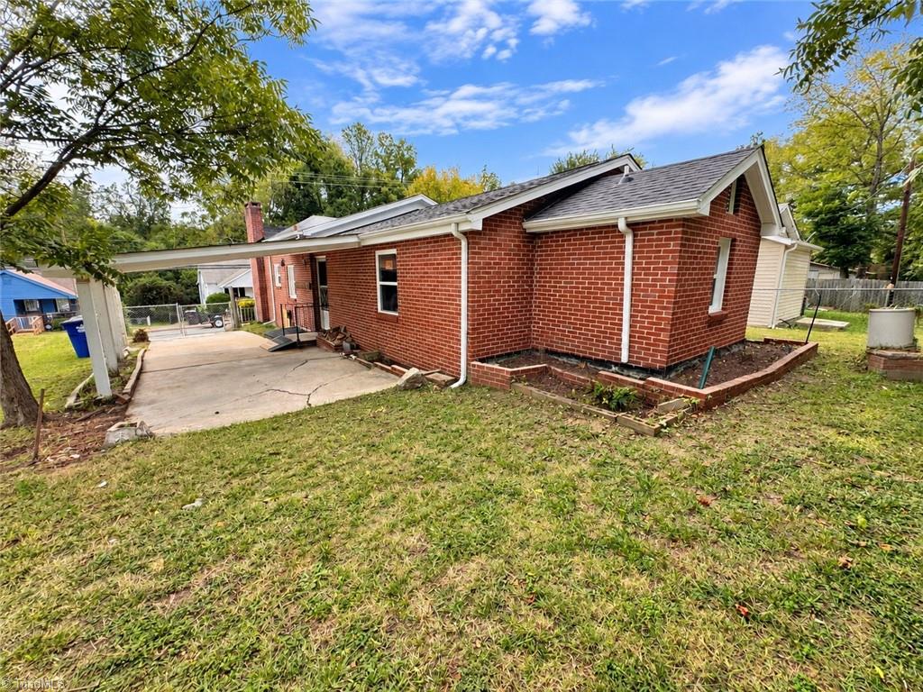 2325 Booker Street Property Photo 12