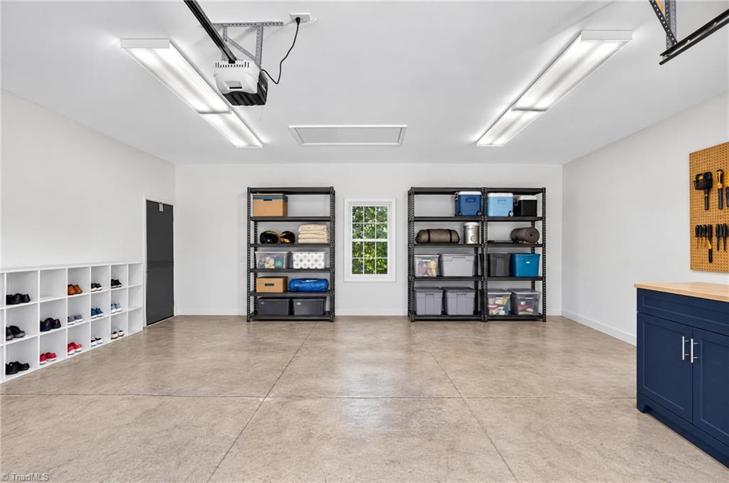 142 Croyden Drive Property Photo 37