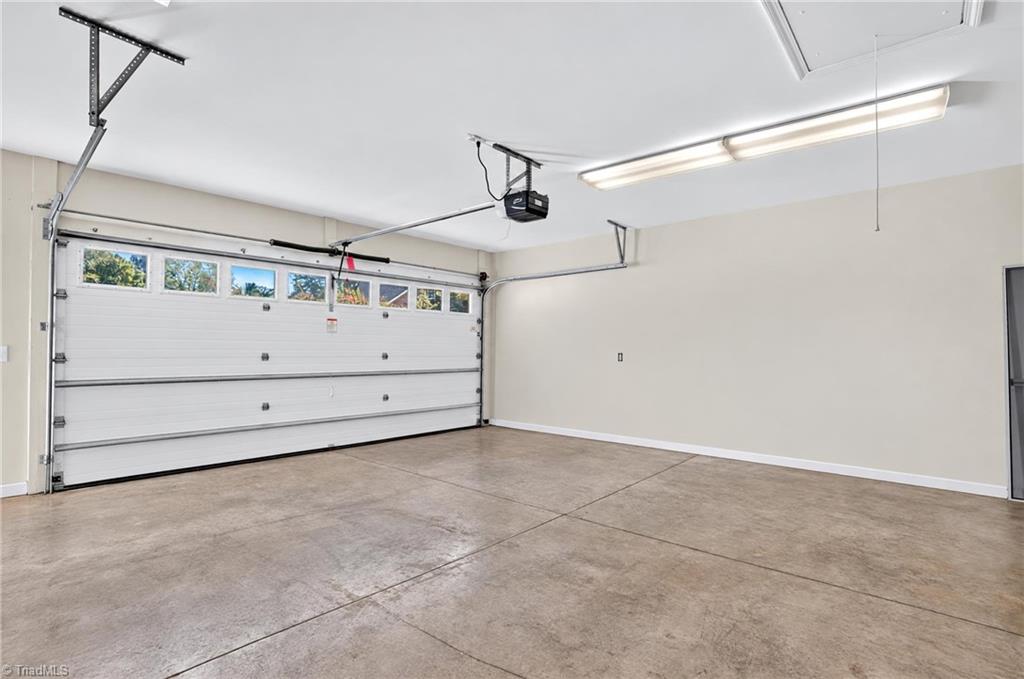 142 Croyden Drive Property Photo 38