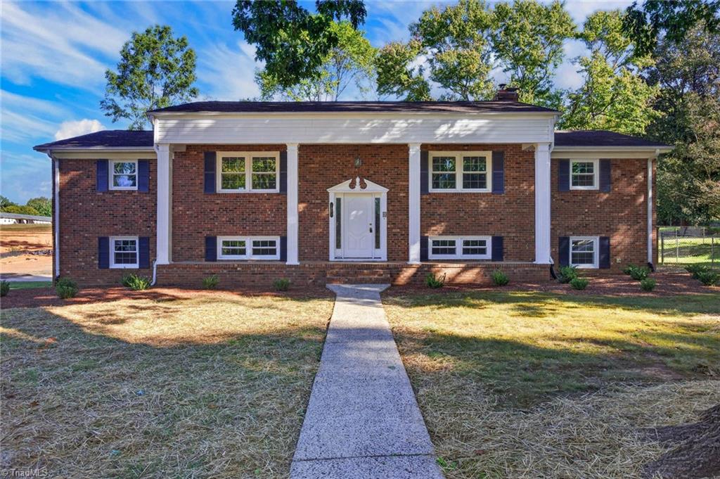 1510 Woodside Drive Property Photo 1