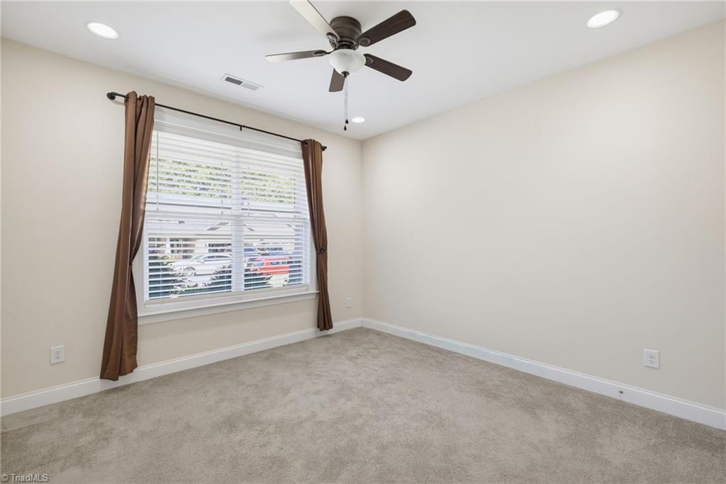 3404 Amber Meadows Road Property Photo 24