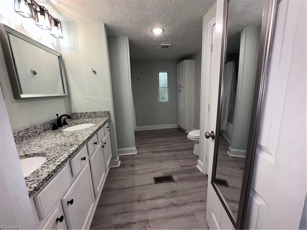 6610 Edgeworth Trail Property Photo 18