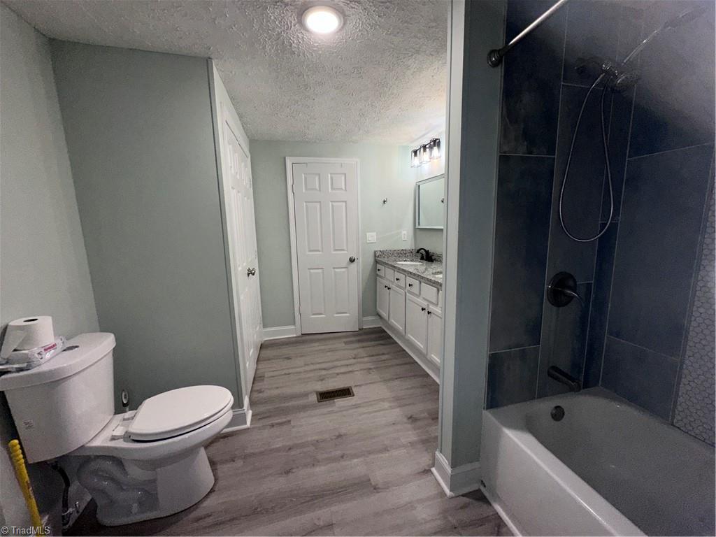 6610 Edgeworth Trail Property Photo 19