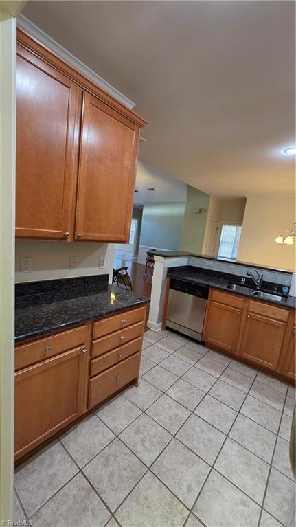 2427 Cross Vine Lane Property Photo 7