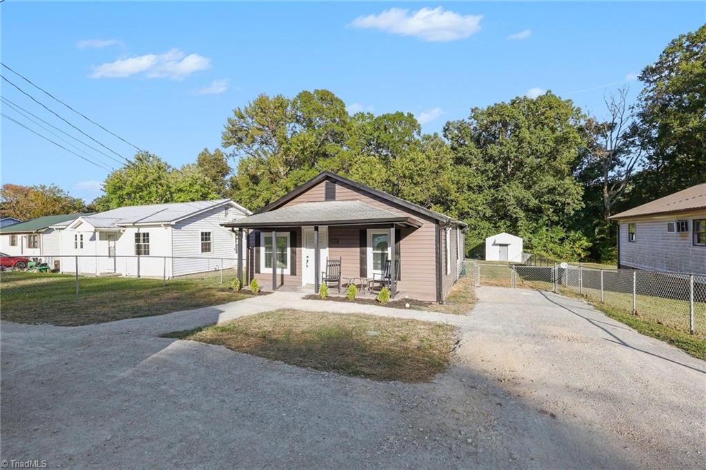 727 Trotter Street Property Photo 4
