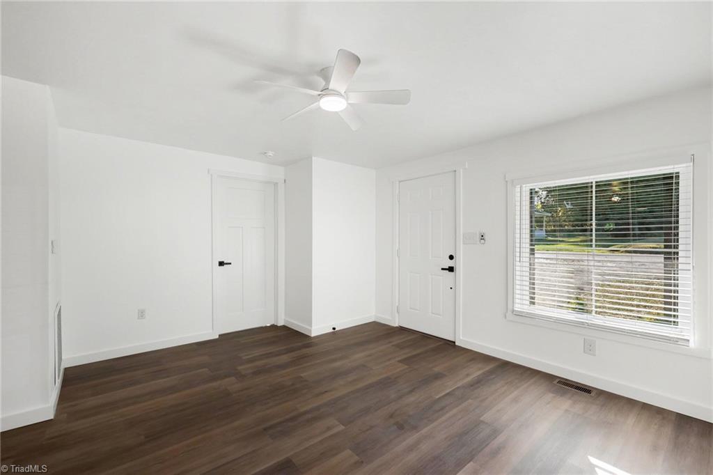 727 Trotter Street Property Photo 8
