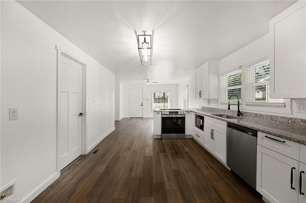 727 Trotter Street Property Photo 13
