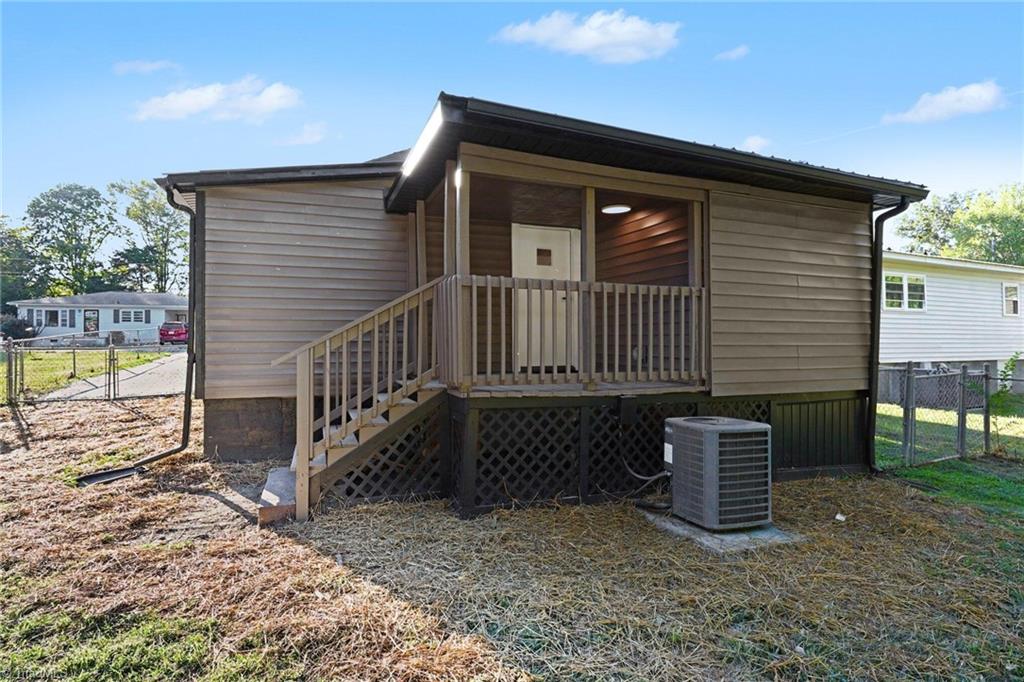 727 Trotter Street Property Photo 28