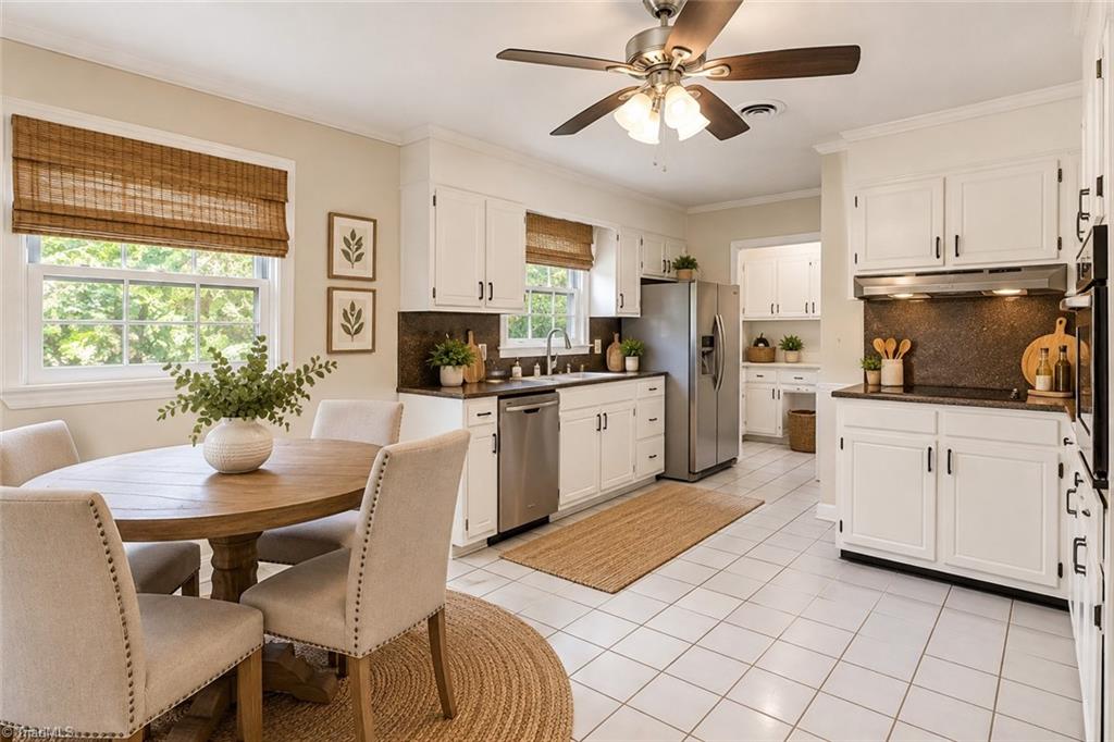 466 Pine Forest Drive Property Photo 11