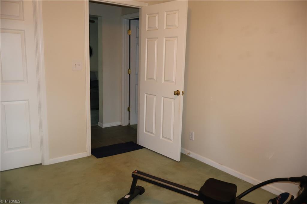 7381 Broad Street Property Photo 12