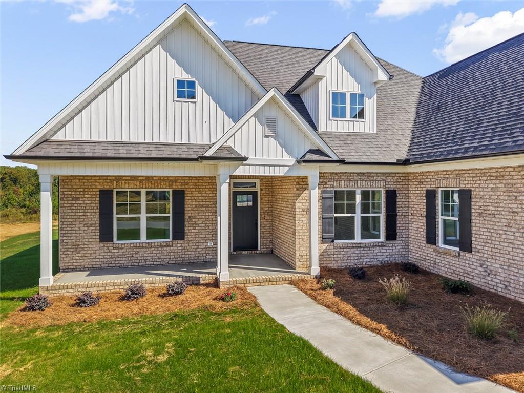 212 Cool Run Property Photo 2