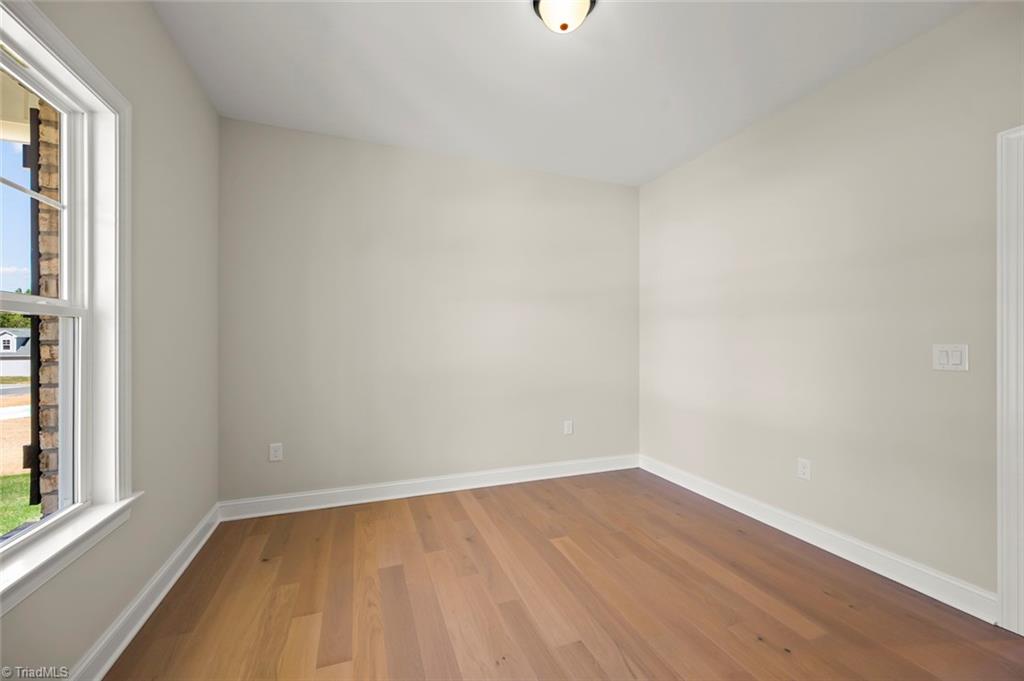 212 Cool Run Property Photo 36