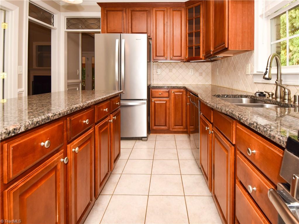 4634 Pebble Lake Drive Property Photo 10