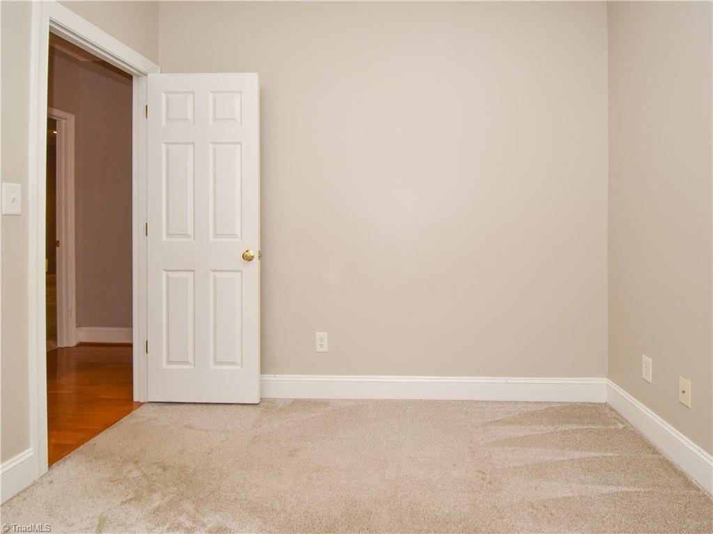 4634 Pebble Lake Drive Property Photo 21