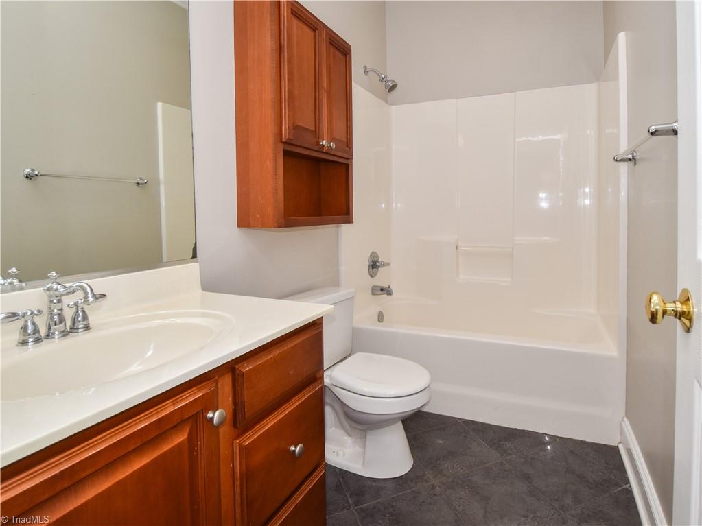 4634 Pebble Lake Drive Property Photo 24