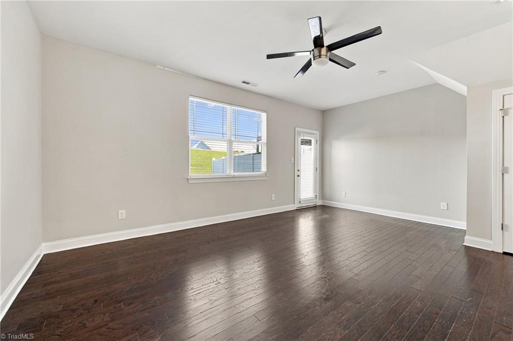 212 Crane Creek Way Property Photo 4